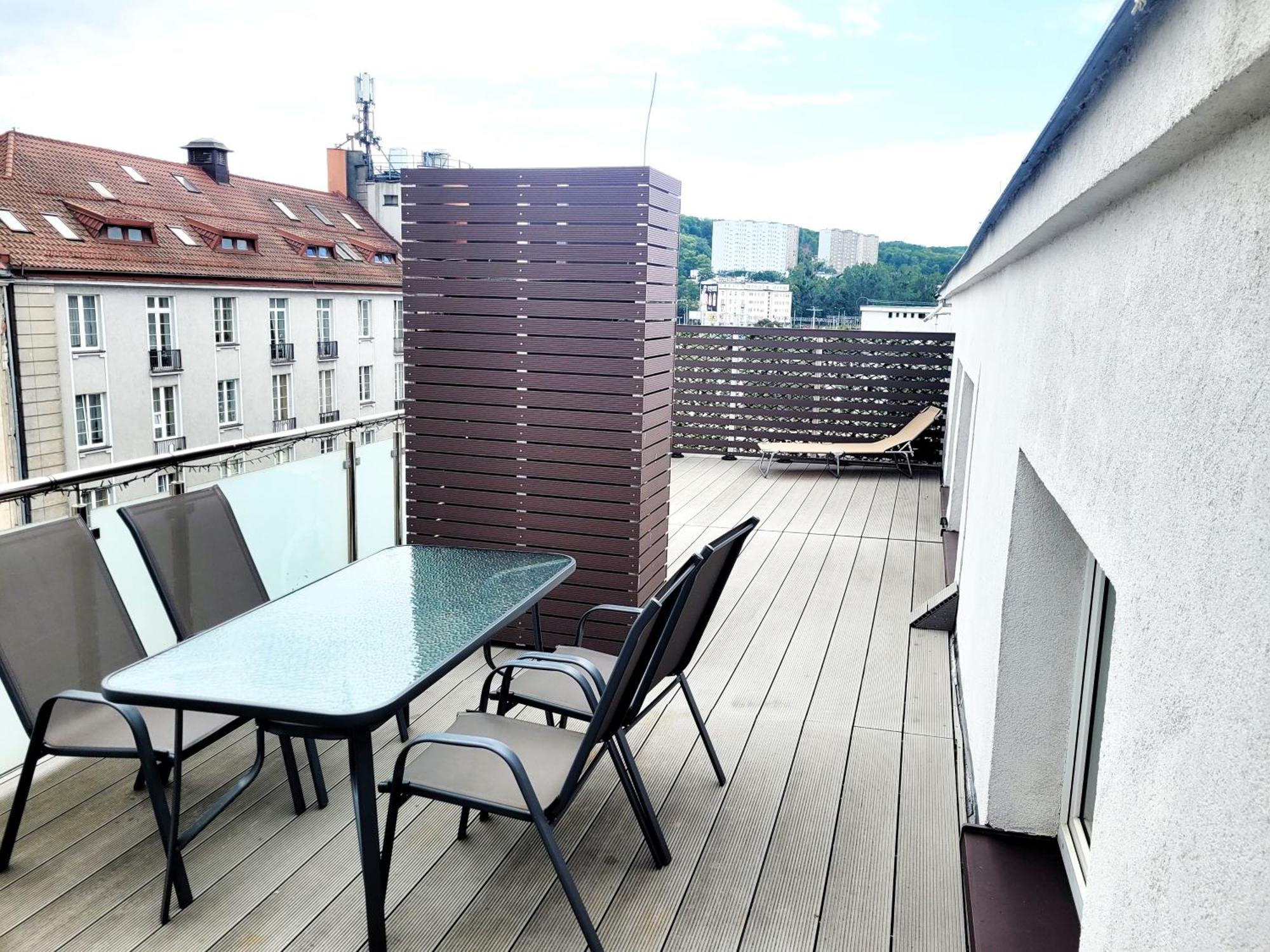 - Centre Main Station 170m Apartment *
